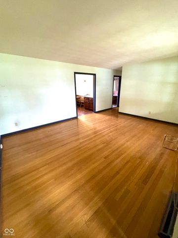 6035 Bluff Acres Drive, Greenwood, IN 46143