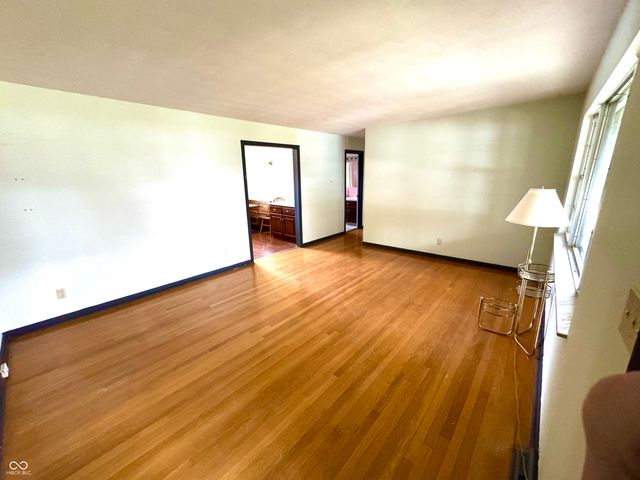 6035 Bluff Acres Drive, Greenwood, IN 46143