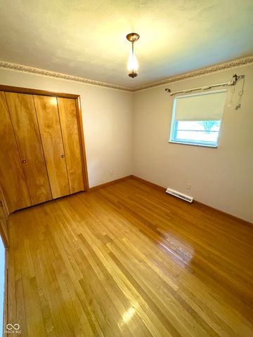 6035 Bluff Acres Drive, Greenwood, IN 46143