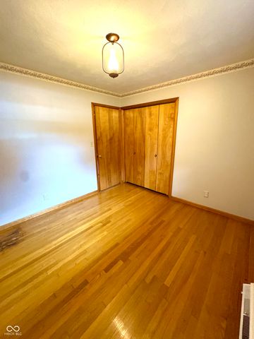 6035 Bluff Acres Drive, Greenwood, IN 46143