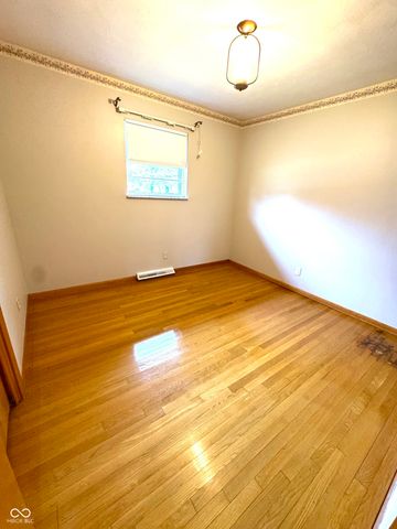 6035 Bluff Acres Drive, Greenwood, IN 46143