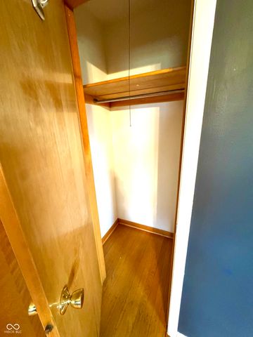 6035 Bluff Acres Drive, Greenwood, IN 46143