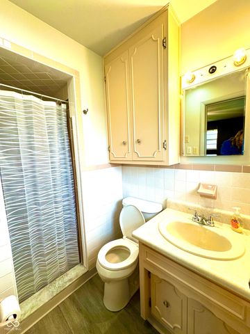 6035 Bluff Acres Drive, Greenwood, IN 46143