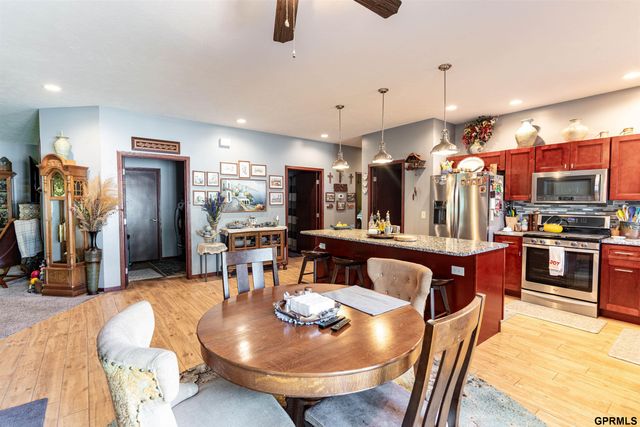 943 Redwood Avenue, Crete, NE 68333