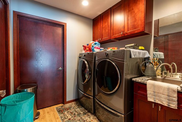 943 Redwood Avenue, Crete, NE 68333