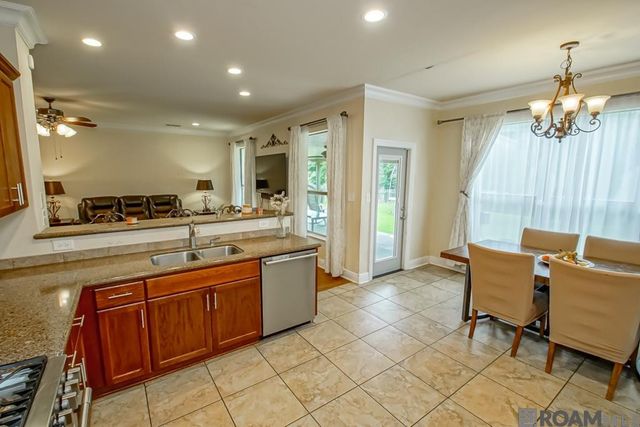 28323 Grand Turk Dr, Denham Springs, LA 70726