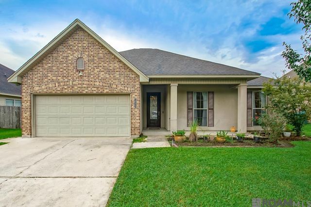 28323 Grand Turk Dr, Denham Springs, LA 70726