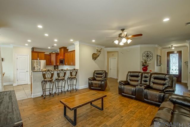 28323 Grand Turk Dr, Denham Springs, LA 70726