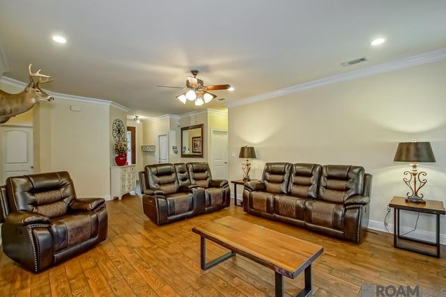 28323 Grand Turk Dr, Denham Springs, LA 70726