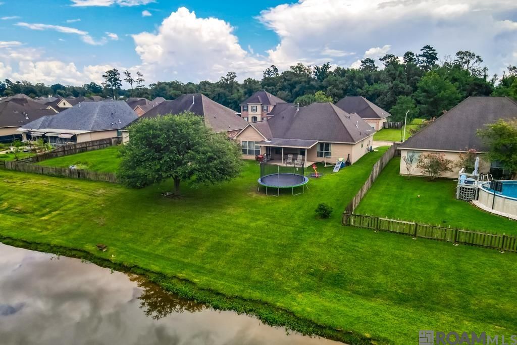 28323 Grand Turk Dr, Denham Springs, LA 70726