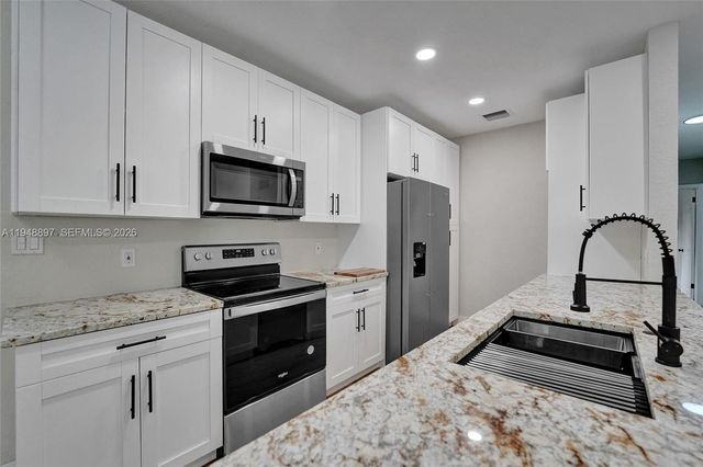 21021 NE 13th Pl, Miami, FL 33179