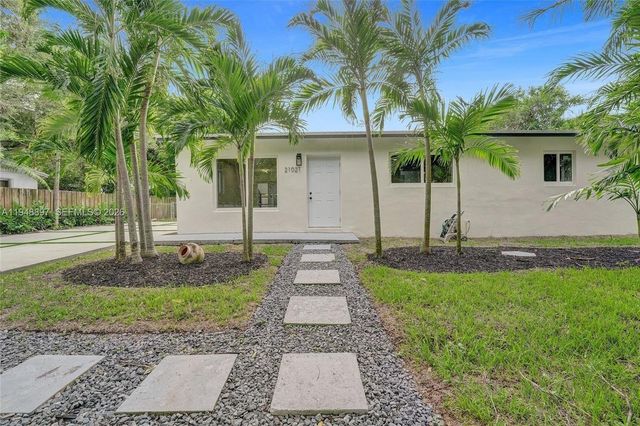 21021 NE 13th Pl, Miami, FL 33179
