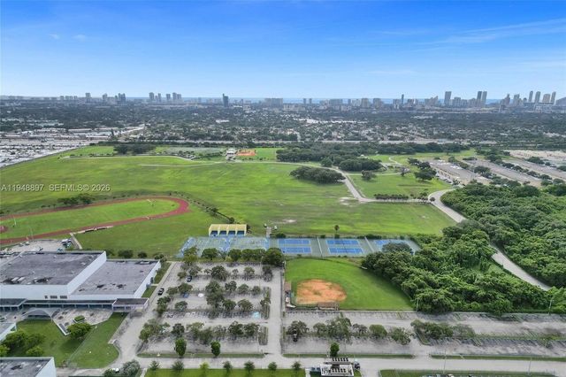 21021 NE 13th Pl, Miami, FL 33179