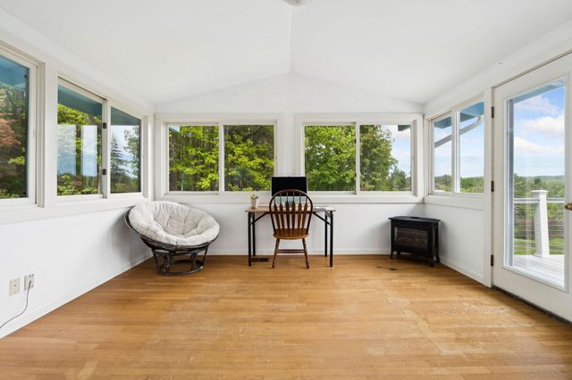 9 Tillinghast Road, Sutton, NH 03260