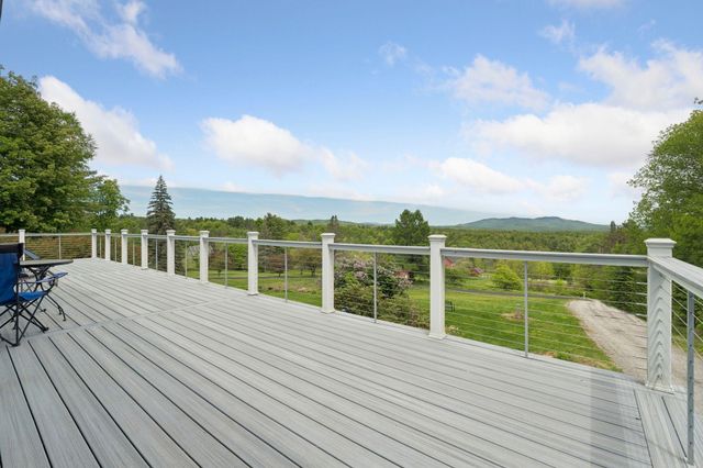 9 Tillinghast Road, Sutton, NH 03260