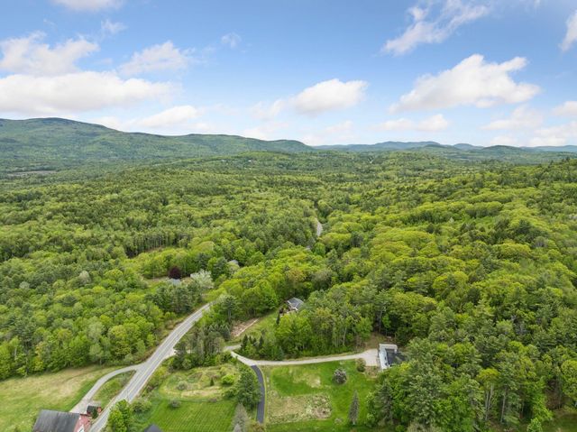 9 Tillinghast Road, Sutton, NH 03260