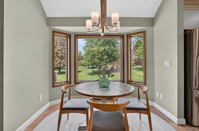 13749 Merrie Meadow Lane, South Lyon, MI 48178