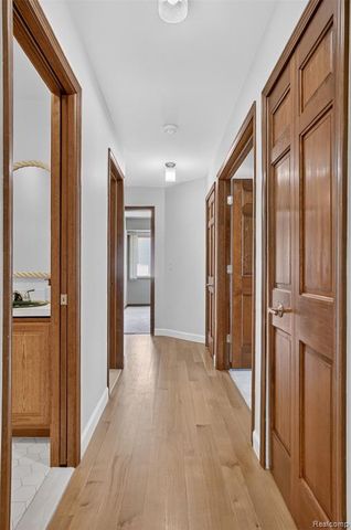 13749 Merrie Meadow Lane, South Lyon, MI 48178