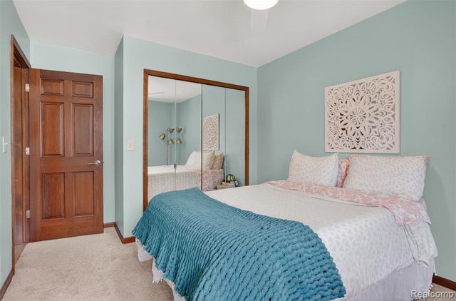 13749 Merrie Meadow Lane, South Lyon, MI 48178