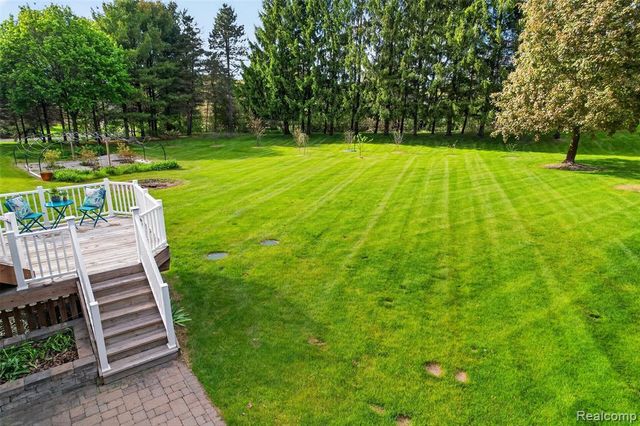 13749 Merrie Meadow Lane, South Lyon, MI 48178