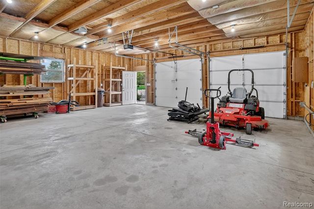 13749 Merrie Meadow Lane, South Lyon, MI 48178