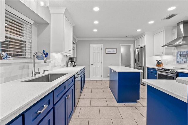 5002 Raford Lane, Santa Fe, TX 77510