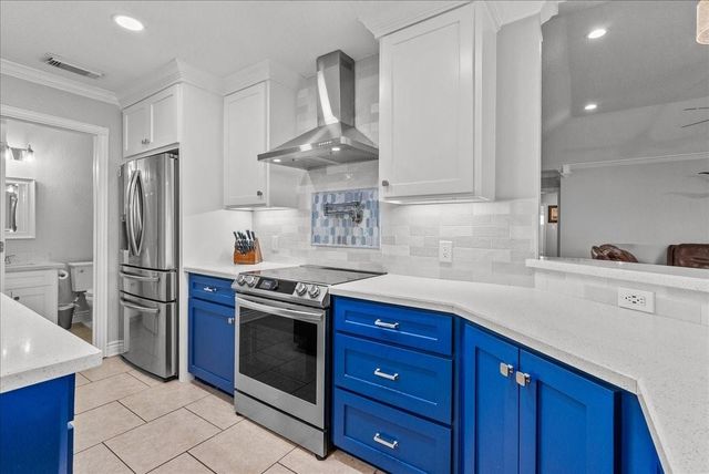 5002 Raford Lane, Santa Fe, TX 77510