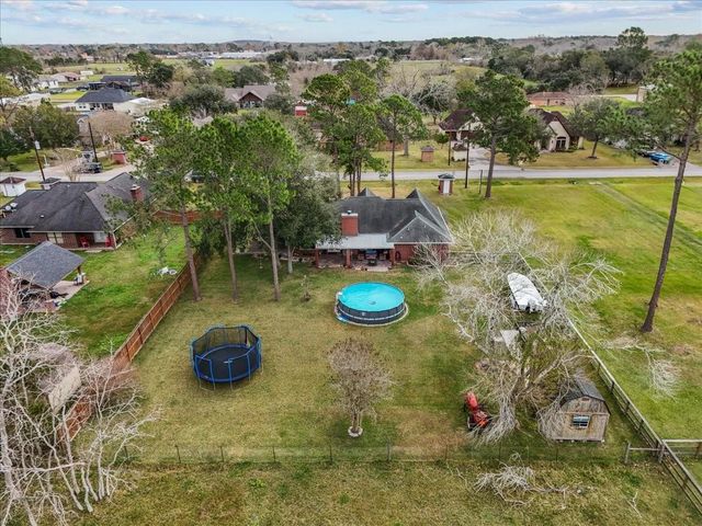 5002 Raford Lane, Santa Fe, TX 77510