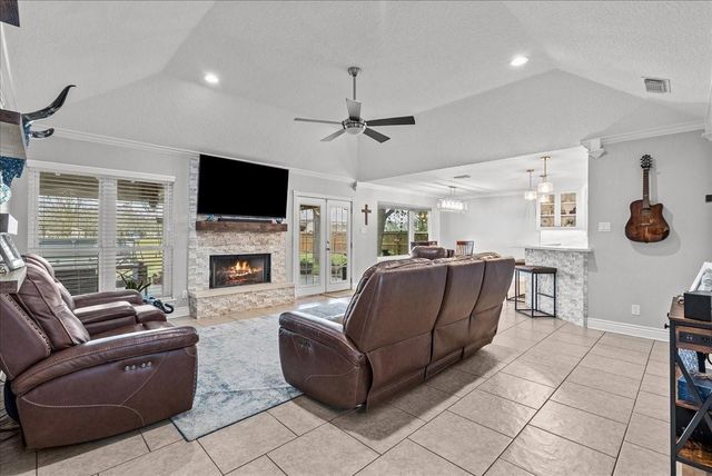 5002 Raford Lane, Santa Fe, TX 77510