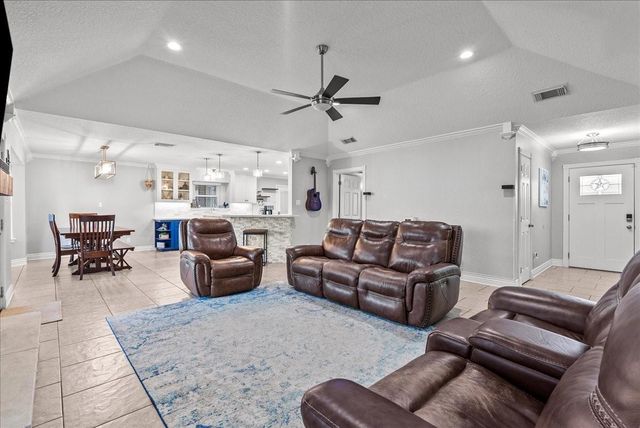 5002 Raford Lane, Santa Fe, TX 77510