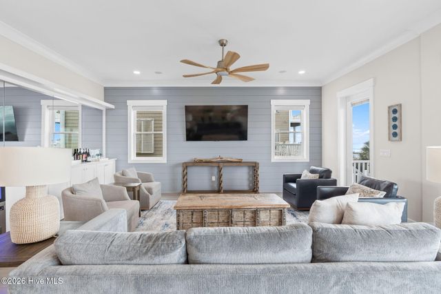387 W First Street, Ocean Isle Beach, NC 28469