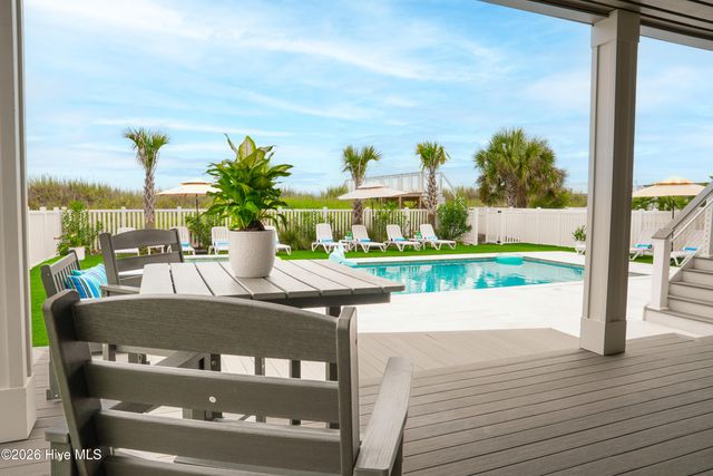 387 W First Street, Ocean Isle Beach, NC 28469