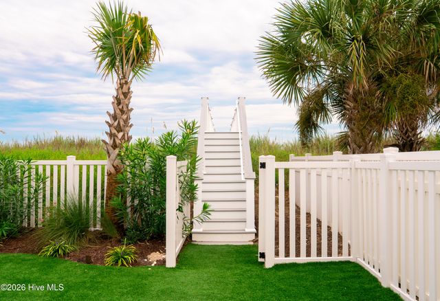 387 W First Street, Ocean Isle Beach, NC 28469