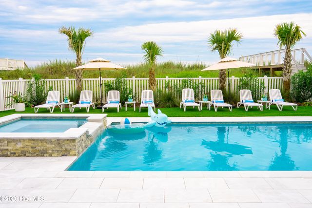 387 W First Street, Ocean Isle Beach, NC 28469