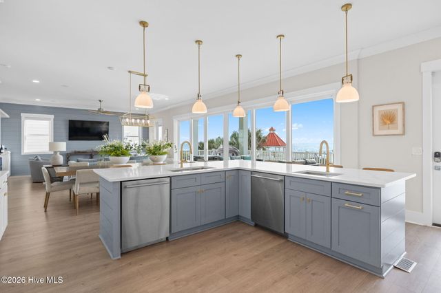 387 W First Street, Ocean Isle Beach, NC 28469