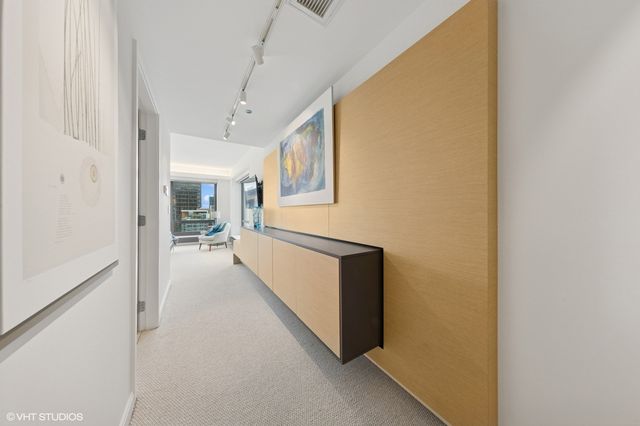 130 N Garland Court 4101, Chicago, IL 60602