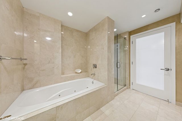 130 N Garland Court 4101, Chicago, IL 60602