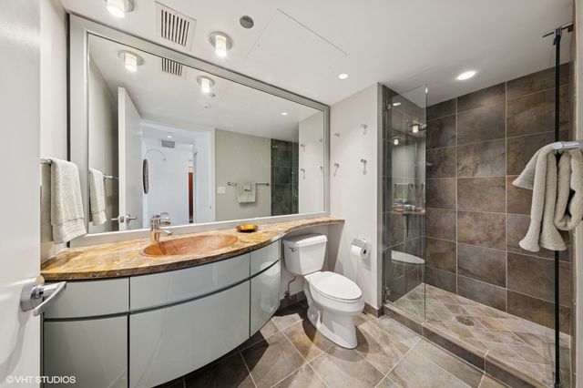 130 N Garland Court 4101, Chicago, IL 60602