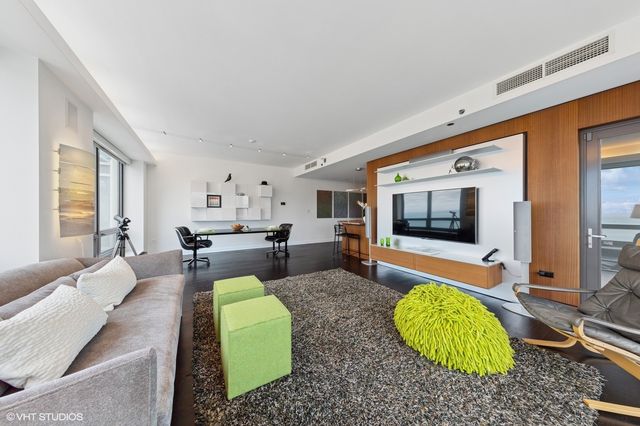 130 N Garland Court 4101, Chicago, IL 60602