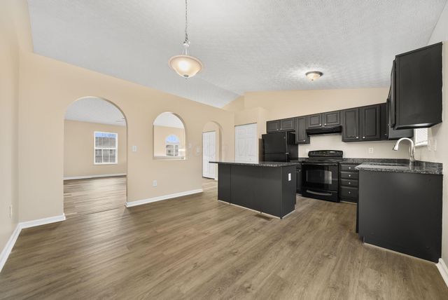 5831 Canal Bridge Drive, Canal Winchester, OH 43110