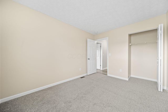 5831 Canal Bridge Drive, Canal Winchester, OH 43110