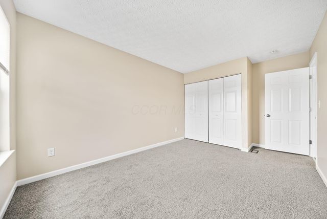 5831 Canal Bridge Drive, Canal Winchester, OH 43110