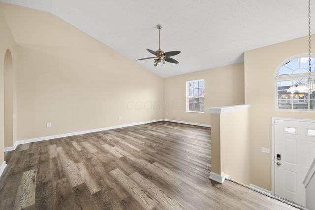 5831 Canal Bridge Drive, Canal Winchester, OH 43110