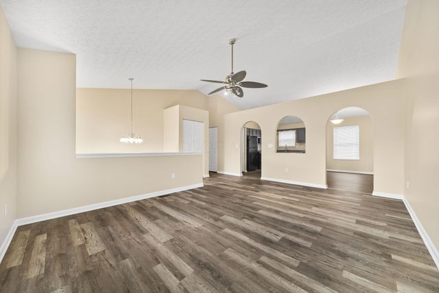 5831 Canal Bridge Drive, Canal Winchester, OH 43110