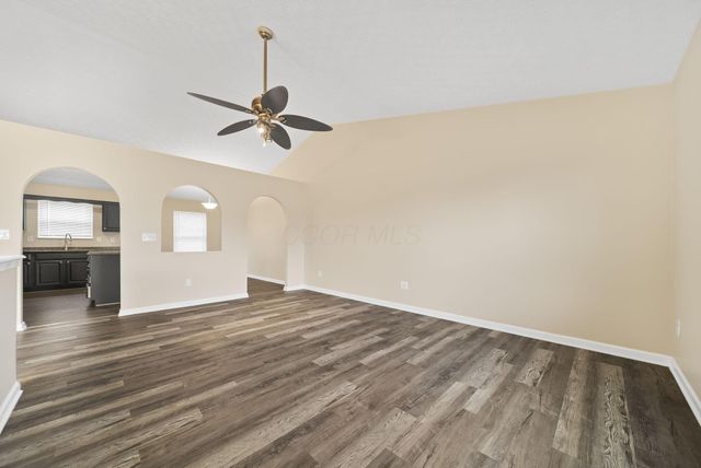 5831 Canal Bridge Drive, Canal Winchester, OH 43110