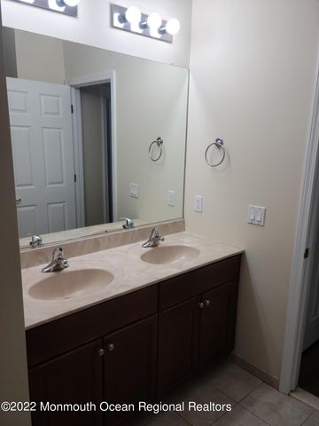 12 Patton Court, Manalapan, NJ 07726