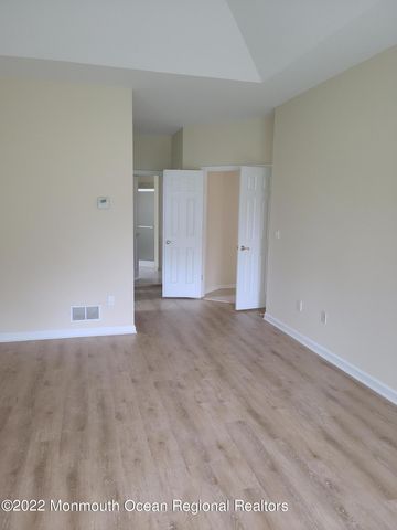 12 Patton Court, Manalapan, NJ 07726