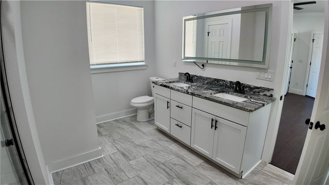 128 Pierce Avenue, Springdale, AR 72764