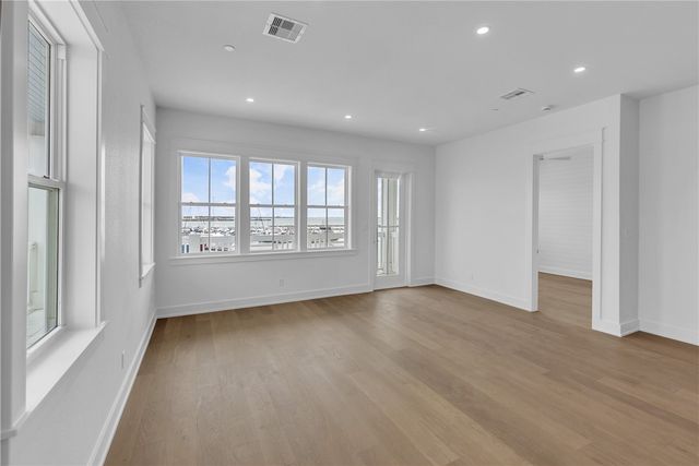 136 W Cotter Ave 14, Port Aransas, TX 78373