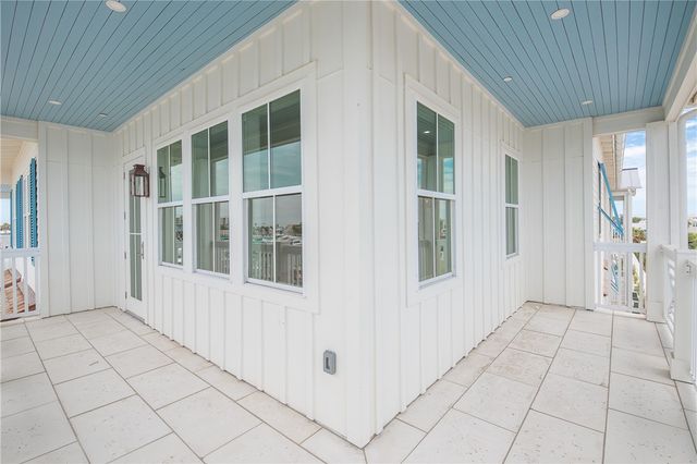 136 W Cotter Ave 14, Port Aransas, TX 78373